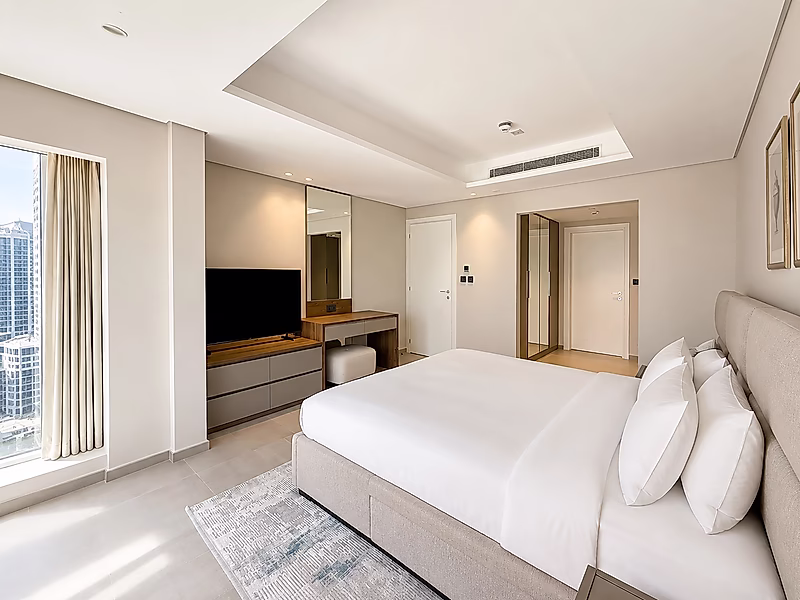 BILLS INCLUDED | LUXURIOUS 1 BEDROOM | HEART OF WEST BAY - Photo 5