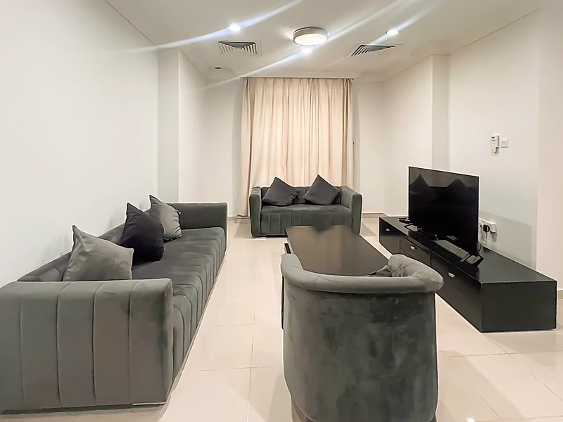 FULLY FURNISHED 2 BEDROOMS WITH ALL BILLS IN CORNICHE. - Photo 1