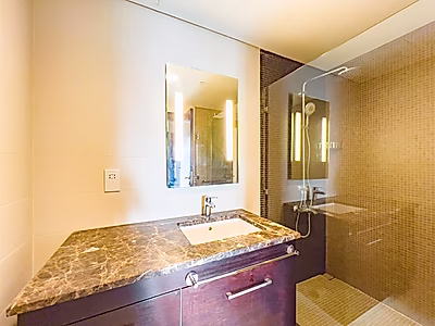 HUGE 1 BEDROOM WITH BILLS INCLUDED | SEA VIEWS