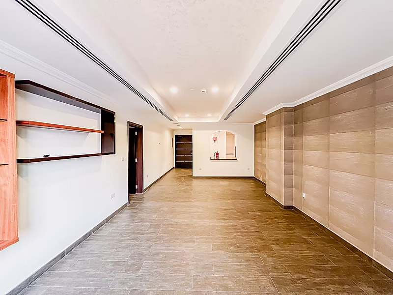 SEMI FURNISHED 1BR APARTMENT IN PORTO ARABIA | BILLS INCLUDED - Photo 3