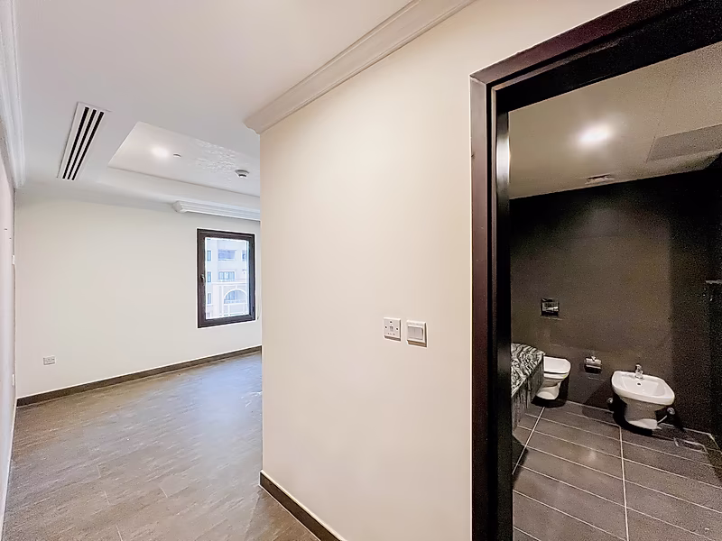 SEMI FURNISHED 1BR APARTMENT IN PORTO ARABIA | BILLS INCLUDED - Photo 7