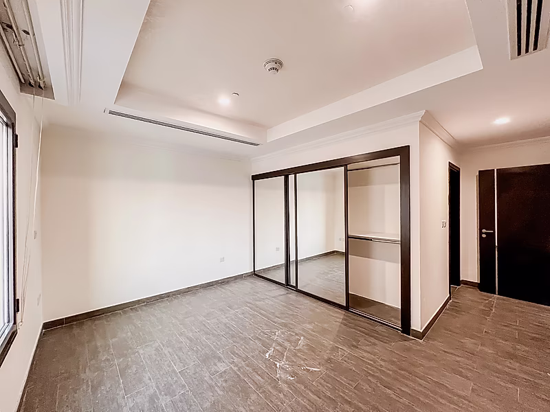 SEMI FURNISHED 1BR APARTMENT IN PORTO ARABIA | BILLS INCLUDED - Photo 8