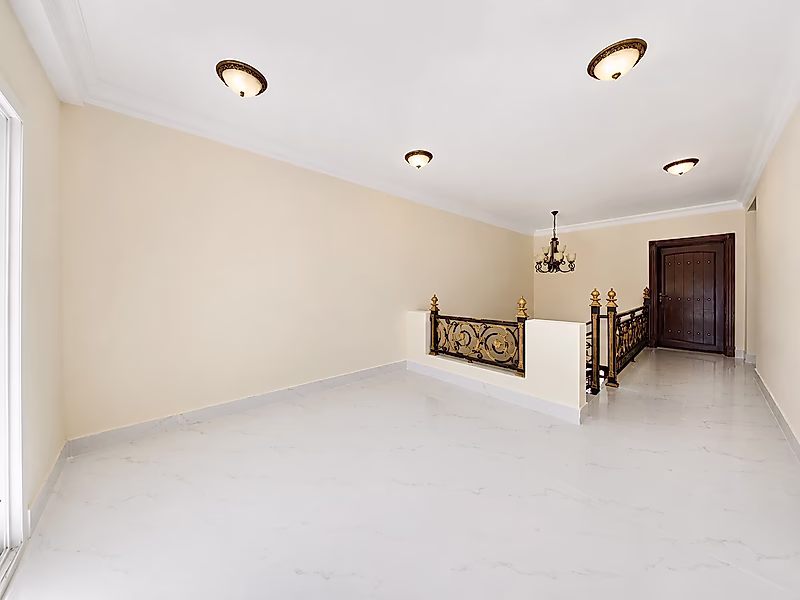 Elegant Compound Villa with Private Pool - Photo 14