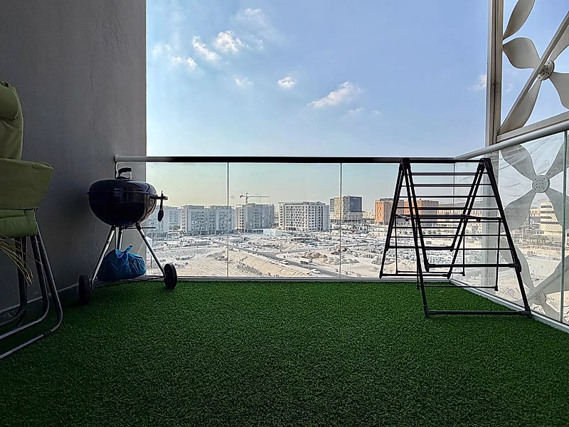 Sophisticated Living | 1-Bedroom Apartment - Photo 3