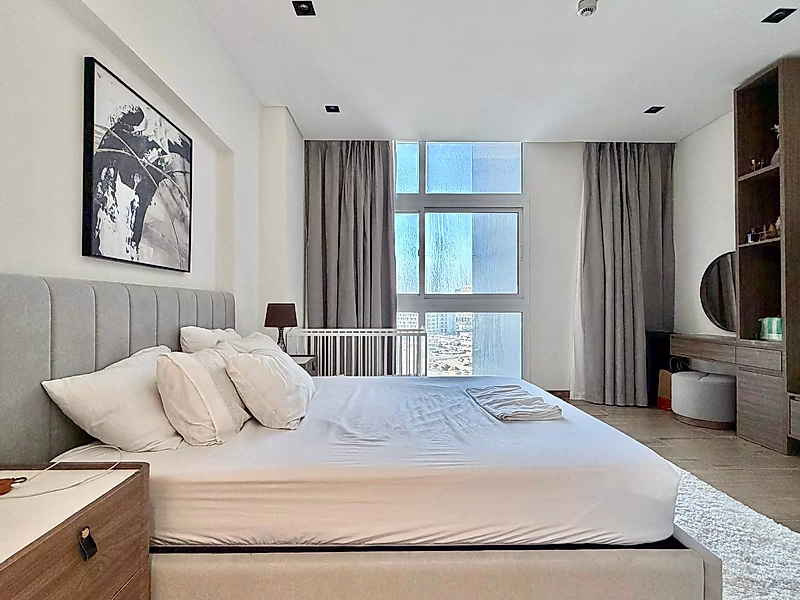 Sophisticated Living | 1-Bedroom Apartment - Photo 7