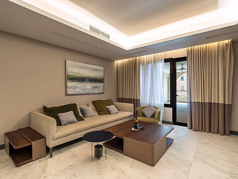BILLS INCL | FULLY RENOVATED 2 BEDROOM - PORTO ARABIA - Photo 1