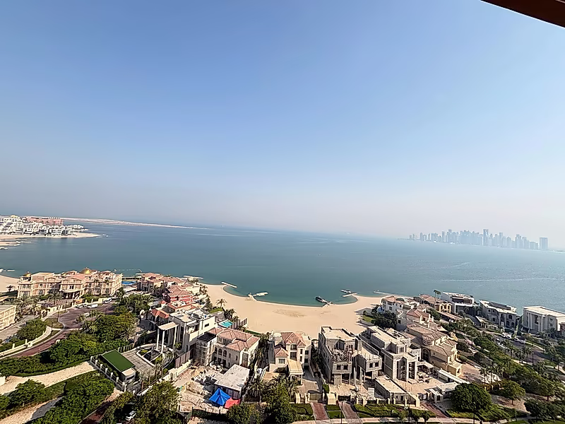 SPACIOUS 2BR+MAID WITH SEA VIEW AND BEACH ACCESS - Photo 2