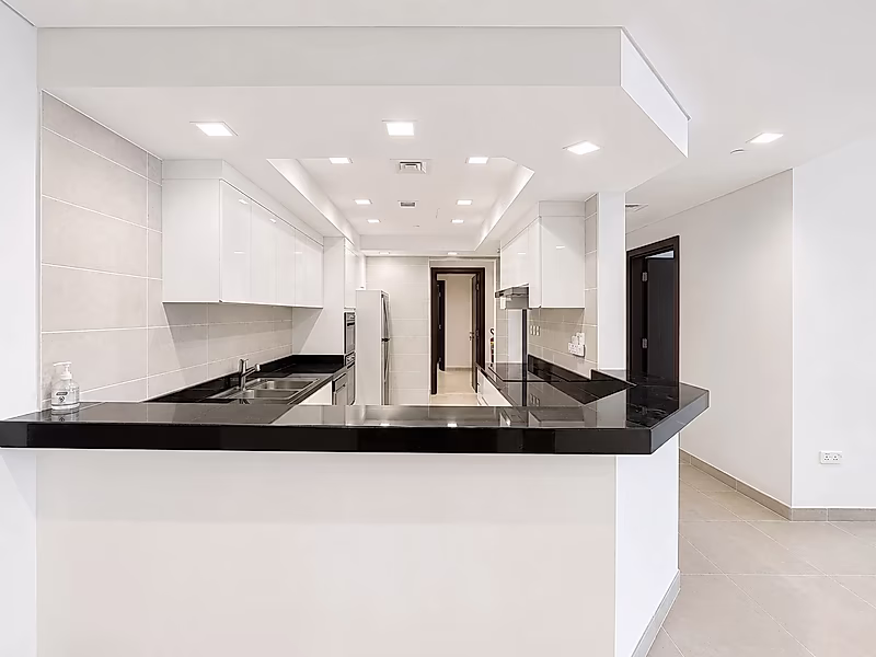 SPACIOUS 2BR+MAID WITH SEA VIEW AND BEACH ACCESS - Photo 9
