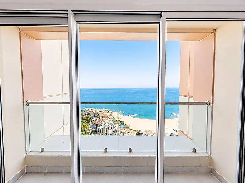 SPACIOUS 2BR+MAID WITH SEA VIEW AND BEACH ACCESS - Photo 10