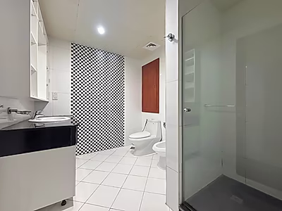 ELEGANTLY REFINED 2 BEDROOM + MAID | SEA VIEW | PORTO
