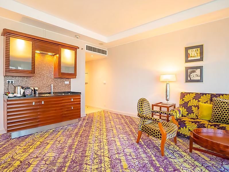SERVICED APARTMENT | 1BR EXECUTIVE SUITE | WEST BAY - Photo 3