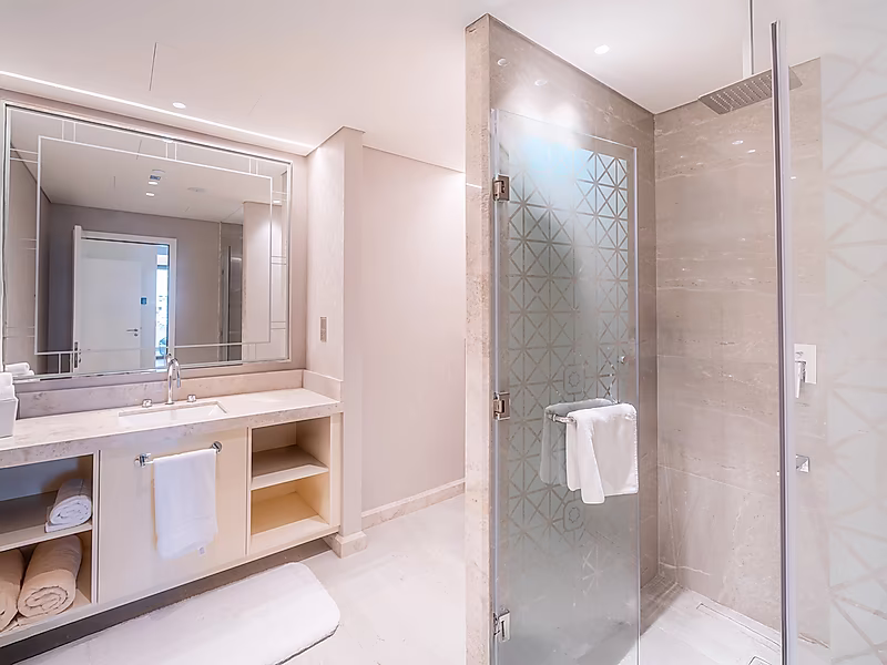 MODERN LUXURY MEETS PRESTIGE | 3-BR IN BRANDED ESTATE - Photo 20
