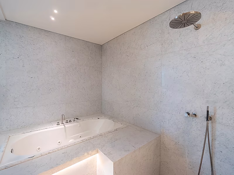 MODERN LUXURY MEETS PRESTIGE | 3-BR IN BRANDED ESTATE - Photo 21