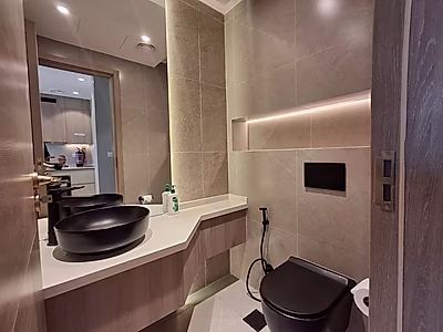 Contemporary 2BR Chalet | Luxury Living
