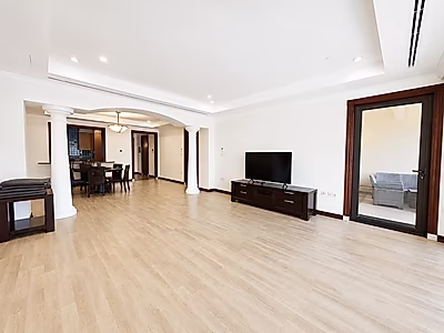 LIVE BY THE MARINA VIEW 2 BEDROOM TOWNHOUSE