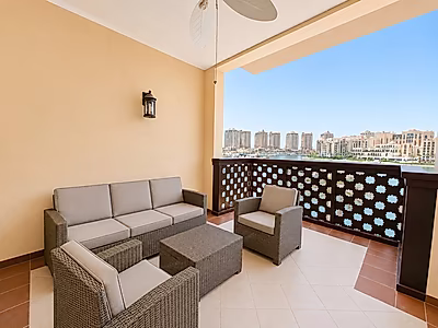 LIVE BY THE MARINA VIEW 2 BEDROOM TOWNHOUSE