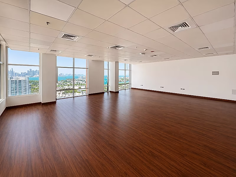 Open Space Office with Corniche Views | 95 SQM | Al Corniche - Photo 2