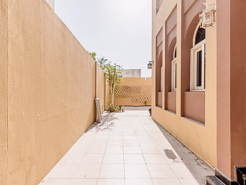 4BR Semi Furnished Villa in a Family Friendly Compound - Photo 8