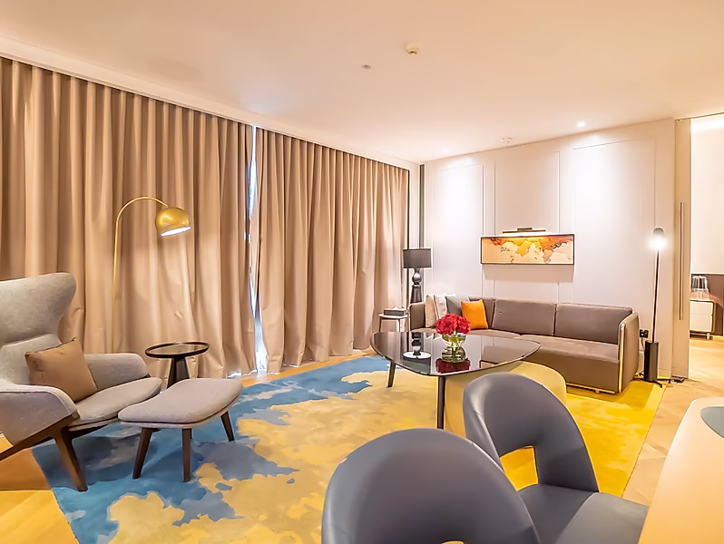 SEA VIEW | SUPERIOR 1BR APARTMENT IN LUSAIL | BILLS INCLUDED - Photo 1
