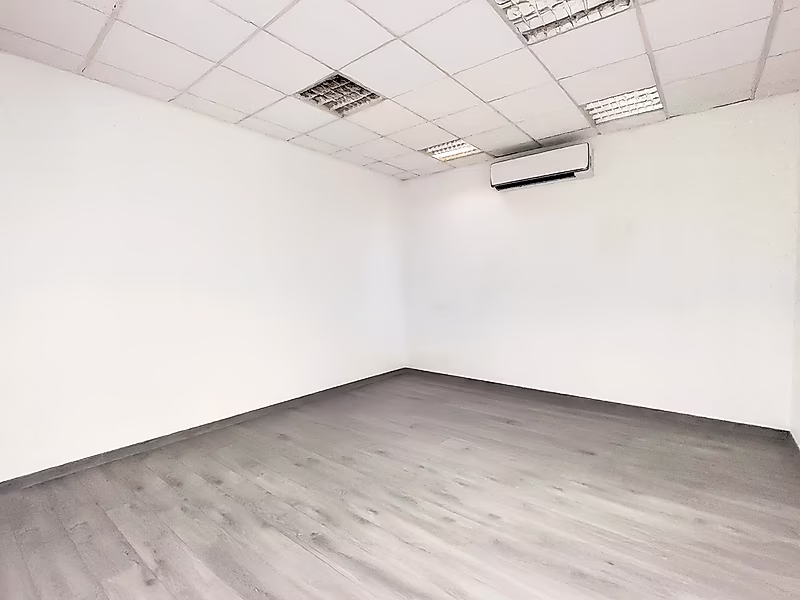 مساحة مكتبية استثنائية للإيجار على طريق سلوى - Photo 2