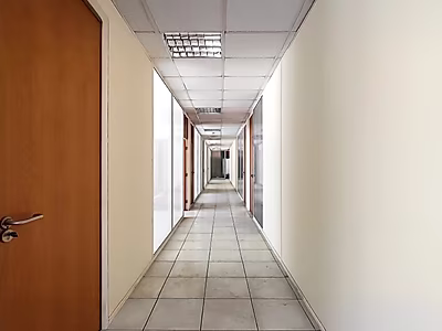 Premium Office for Rent in Musheireb – Central Location, Modern Amenities