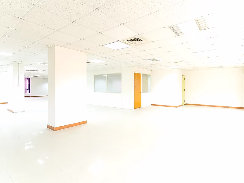 Premium Office Space for Rent in Musheireb – 5 Minutes from Metro Station - Photo 17
