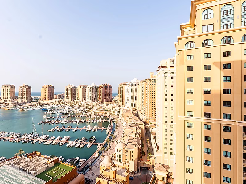 MARINA VIEW | SEMI FURNISHED 1BR APARTMENT IN THE PEARL | + 1 MONTH FREE - Photo 1