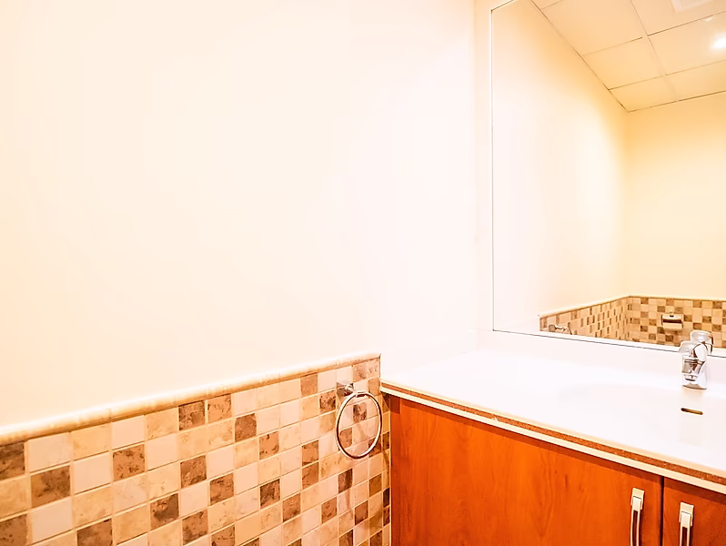 MARINA VIEW | SEMI FURNISHED 1BR APARTMENT IN THE PEARL | + 1 MONTH FREE - Photo 3