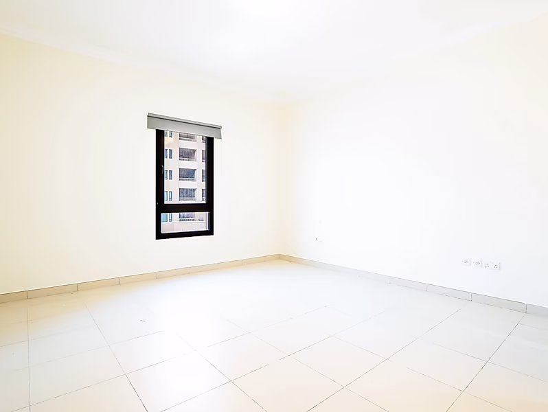 MARINA VIEW | SEMI FURNISHED 1BR APARTMENT IN THE PEARL | + 1 MONTH FREE - Photo 4