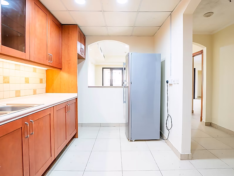 SEMI FURNISHED 1BR IN THE PEARL | 1 MONTH FREE - Photo 5