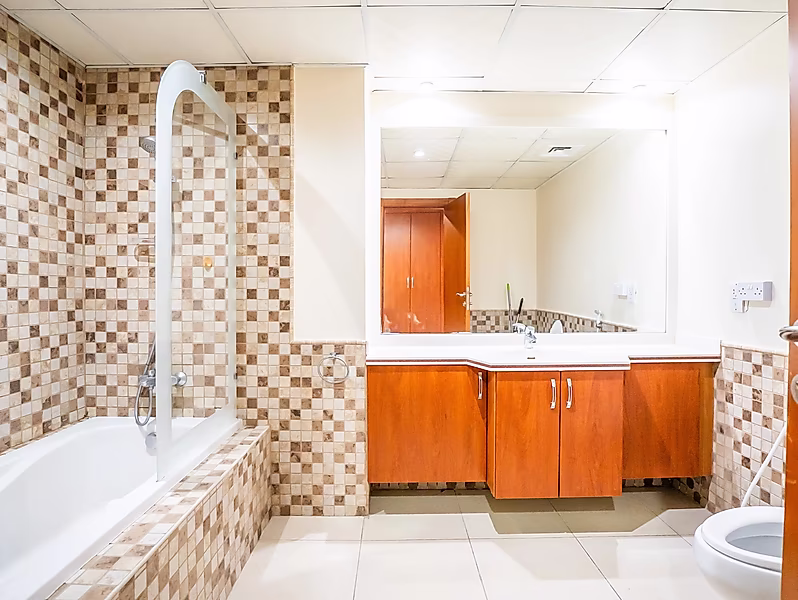 SEMI FURNISHED 1BR IN THE PEARL | 1 MONTH FREE - Photo 10