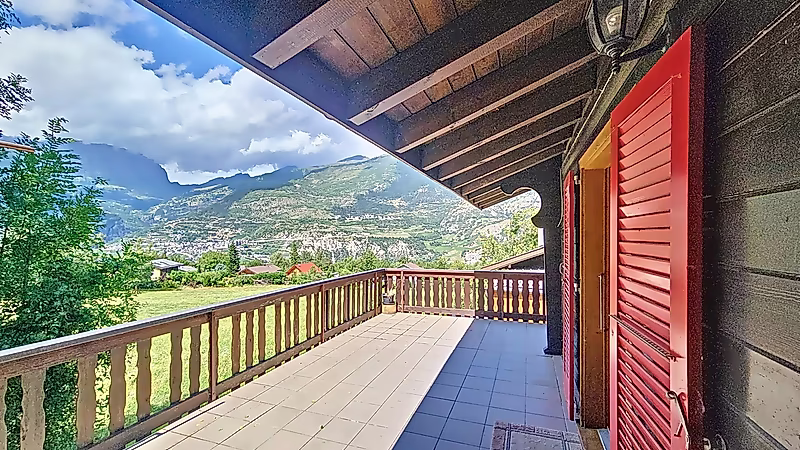 Charming Swiss Chalet with Spectacular Views – Susten, Valais - Photo 6