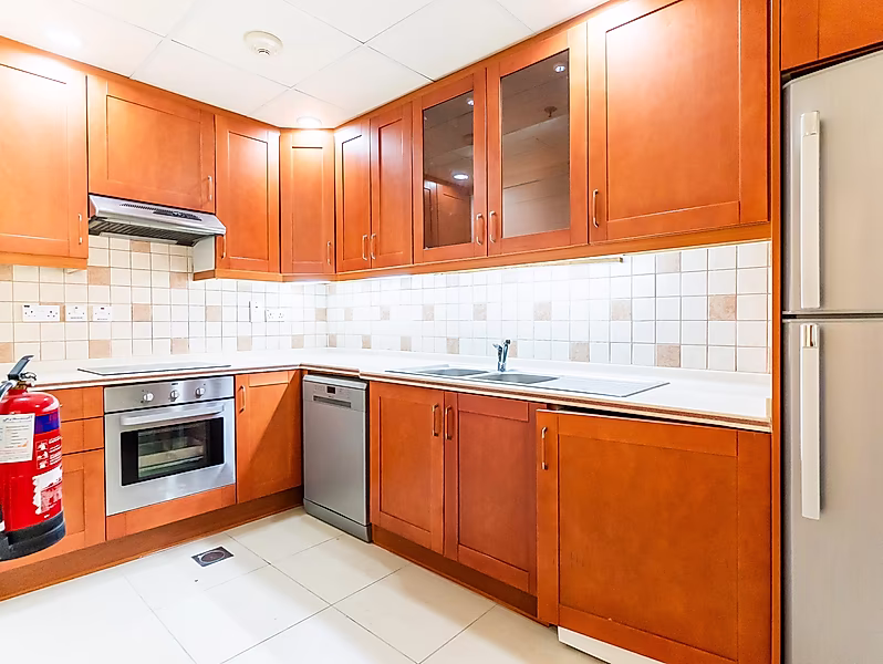 MARINA VIEW | SEMI FURNISHED 1BR APARTMENT IN THE PEARL | + 1 MONTH FREE - Photo 8