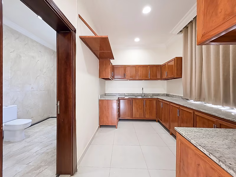 FOR SALE: Corner Villa in West Bay Diplomatic Area – Prime Location - Photo 9
