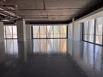 HIGH FLOOR COMMERCIAL SPACE IN LUSAIL MARINA
