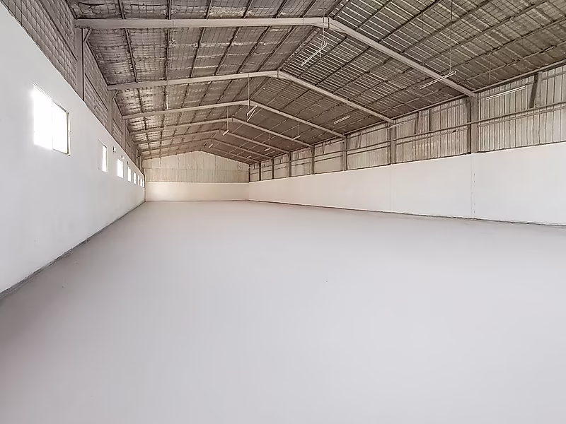 Vehicle Garage / Warehouse for Rent – Old Industrial Area – 800 sqm - Photo 6