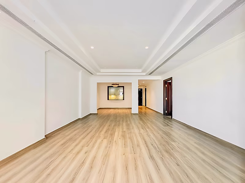 1BR Apartment in Porto Arabia | Prime Investment Opportunity - Photo 2