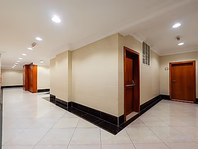 مبنى استثنائي للبيع في أم غويلينة - Photo 3