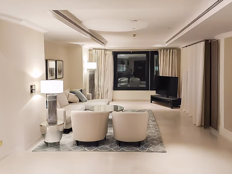 FULL MARINA VIEW 4 BEDROOM + MAID | SPACIOUS LAYOUT | TITLE DEED READY - Photo 4