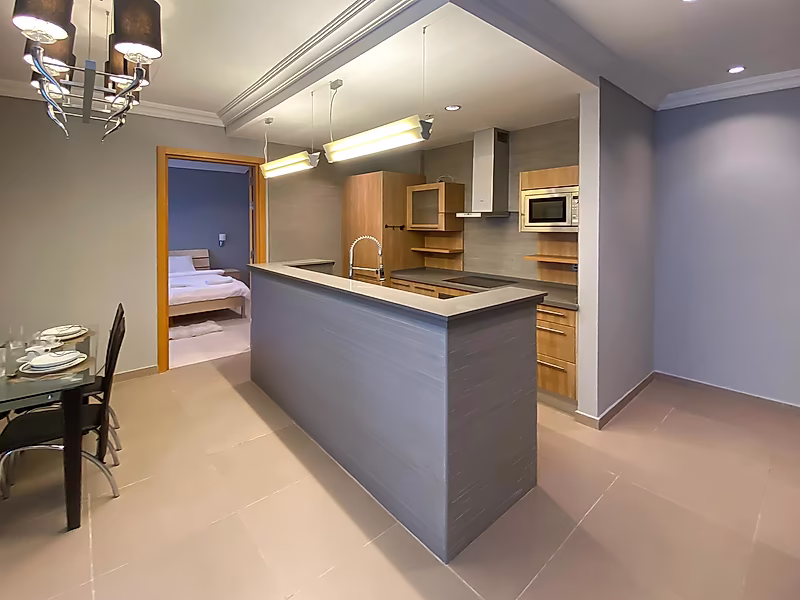 Generously Spacious FF 1bhk Apartment - Photo 2