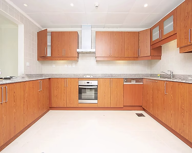 PORTO ARABIA GEM | SPACIOUS 2 BEDROOM - Photo 7