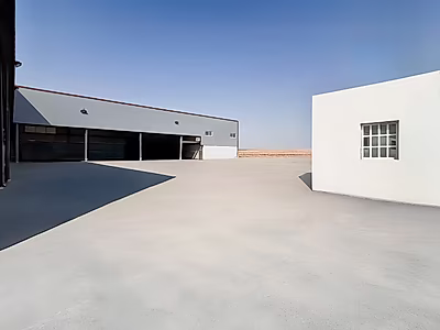4,000 sqm Heavy Vehicle Garage for Rent in Birkat Al Awamer