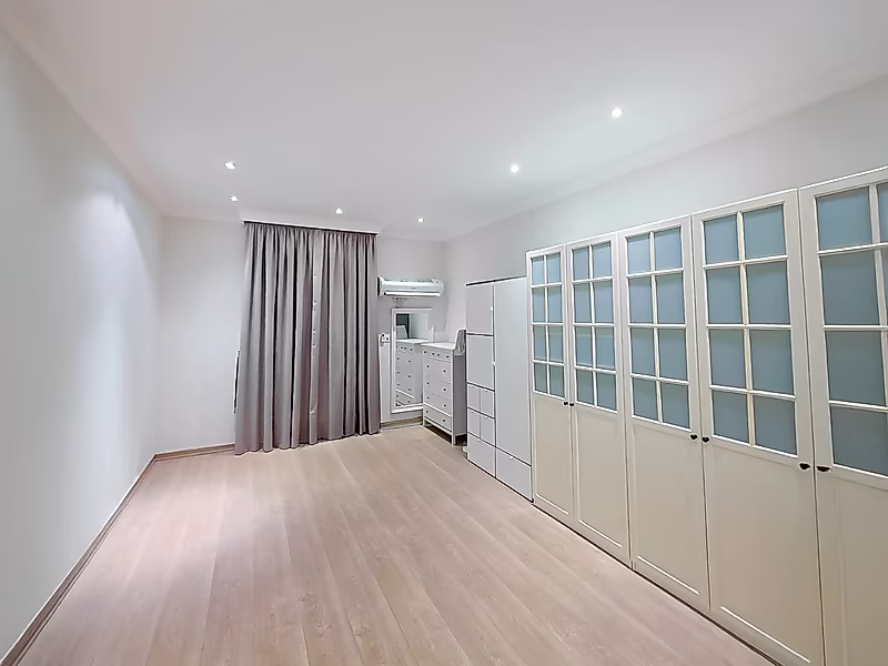 Villa for Sale | Prime Location – Matar Qadeem - Photo 2
