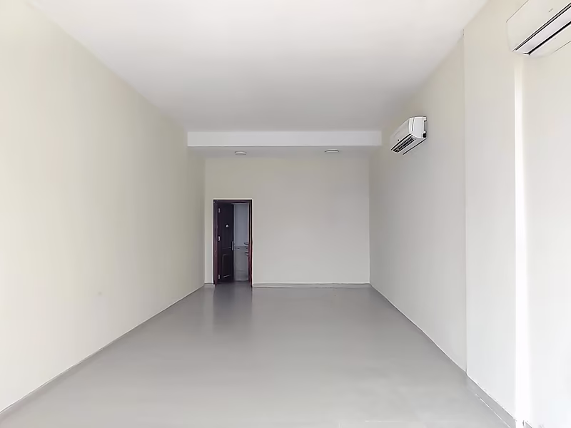 Retail Shops for Rent in Abu Hamour Main Road - Photo 5