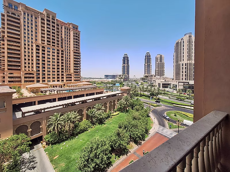 BEST VALUE 2 BEDROOM | PORTO ARABIA | BUY NOW - Photo 8