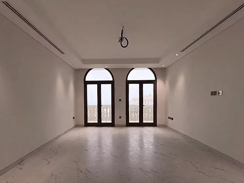 LUXURY 5BR PLUS MAID VILLA IN THE PEARL - Photo 3