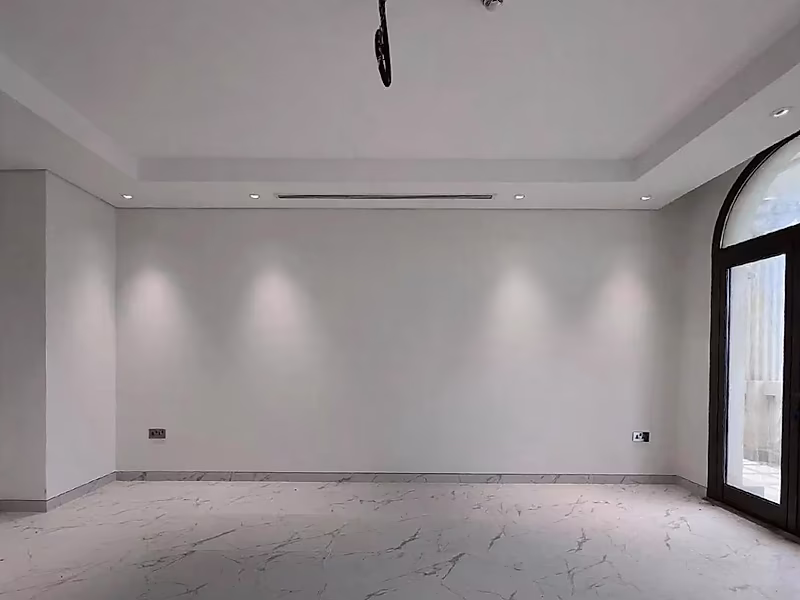 LUXURY 5BR PLUS MAID VILLA IN THE PEARL - Photo 5