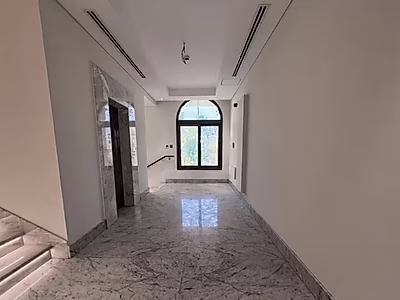 فيلا مستقلة فاخرة للبيع  اللؤلؤة – قطر 