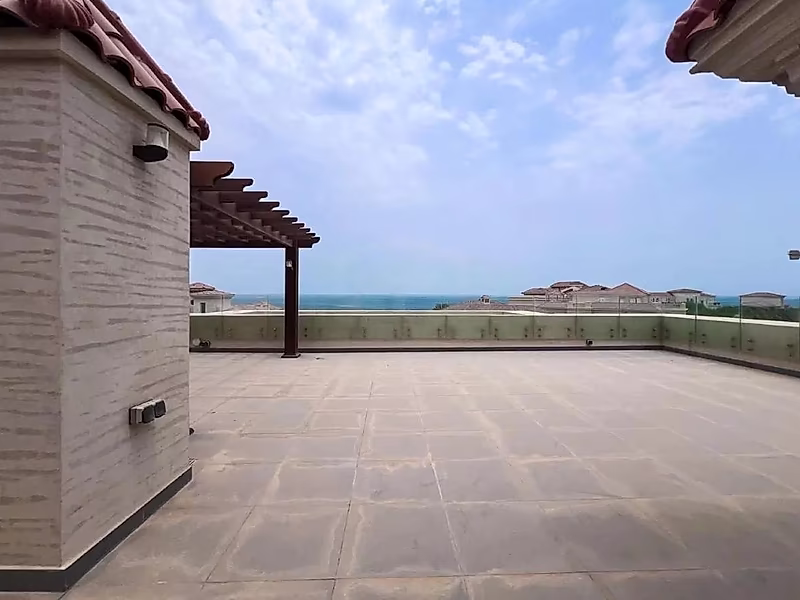 LUXURY 5BR PLUS MAID VILLA IN THE PEARL - Photo 16
