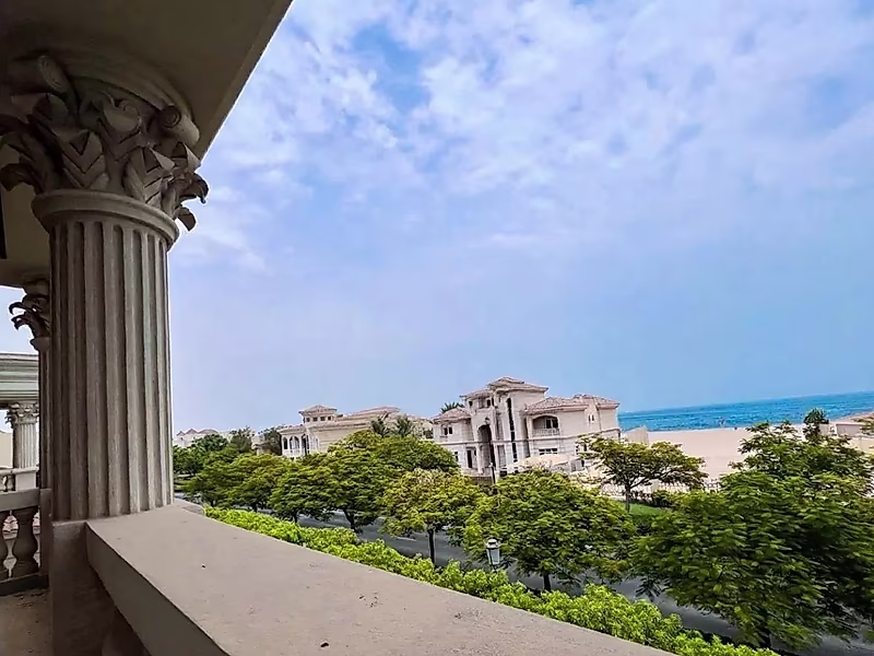 LUXURY 5BR PLUS MAID VILLA IN THE PEARL - Photo 21